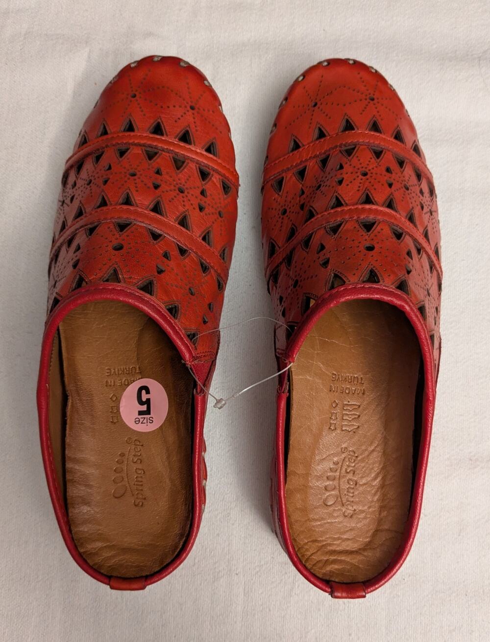 Spring Step Fusaro Red Leather Laser-Cut Slip-On Loafers Size EU 35 / US 5 NWT